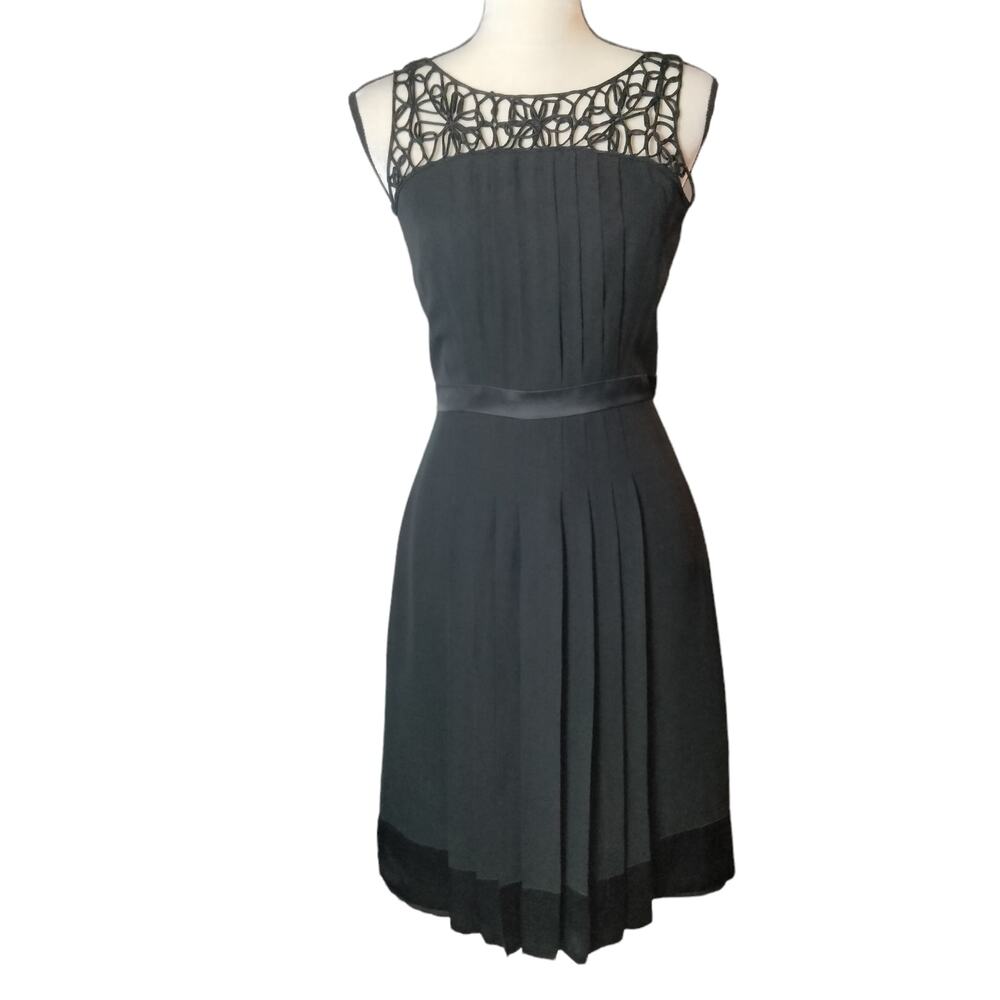 Carmen Marc Valvo Collection Sz 4 Silk Black Pleated Intricate Lattice Dress